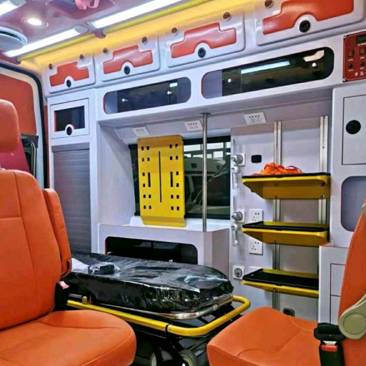 沧源长途救护车护送病人租赁价格